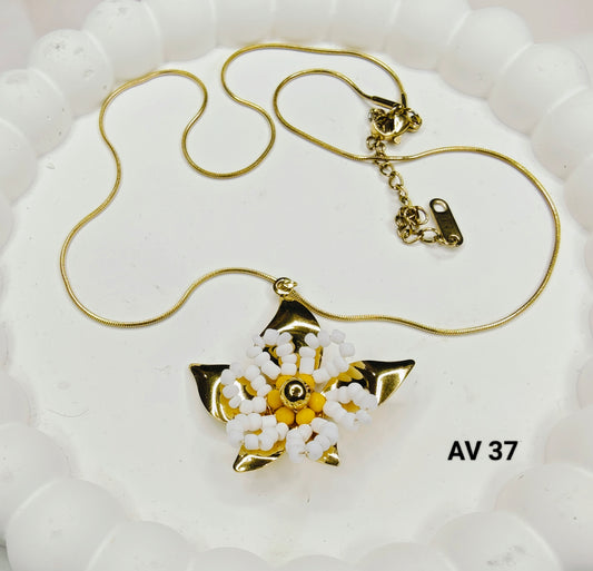 Anti Tarnish Flower Pendant