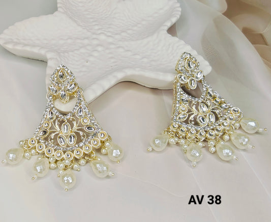Kundan White Pearl Earrings