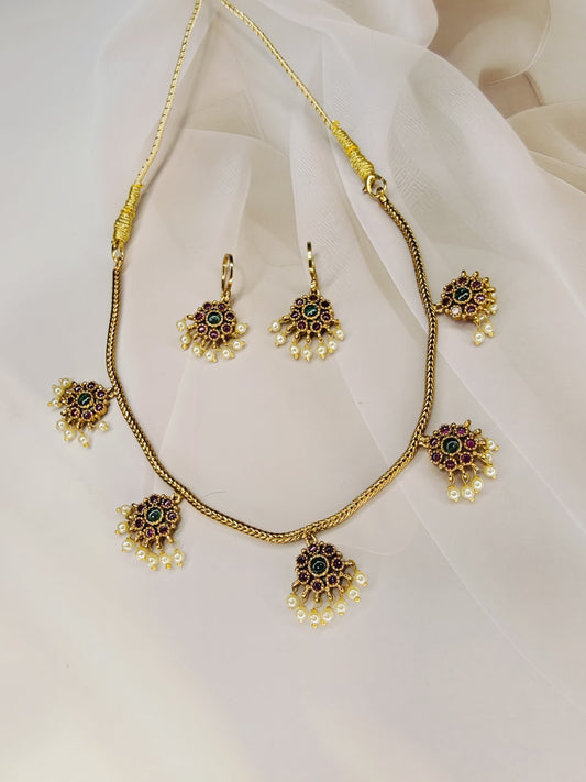Floral Pearl Chain