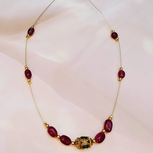 Green And Red Beads Invisible String Necklace