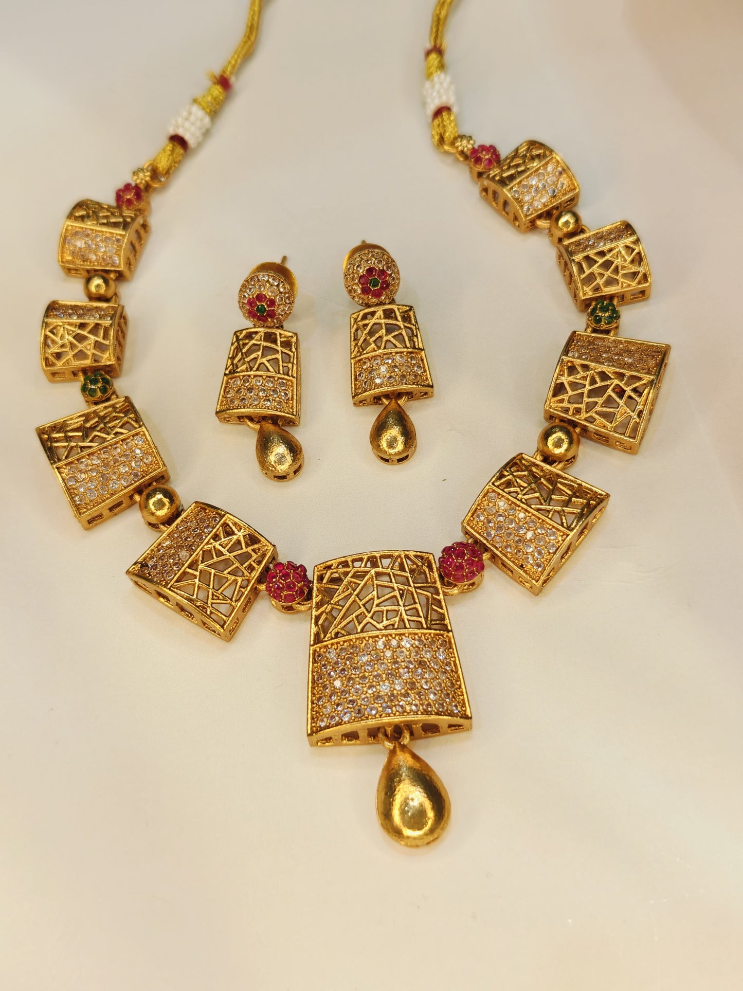 Floral Designer Necklace Set