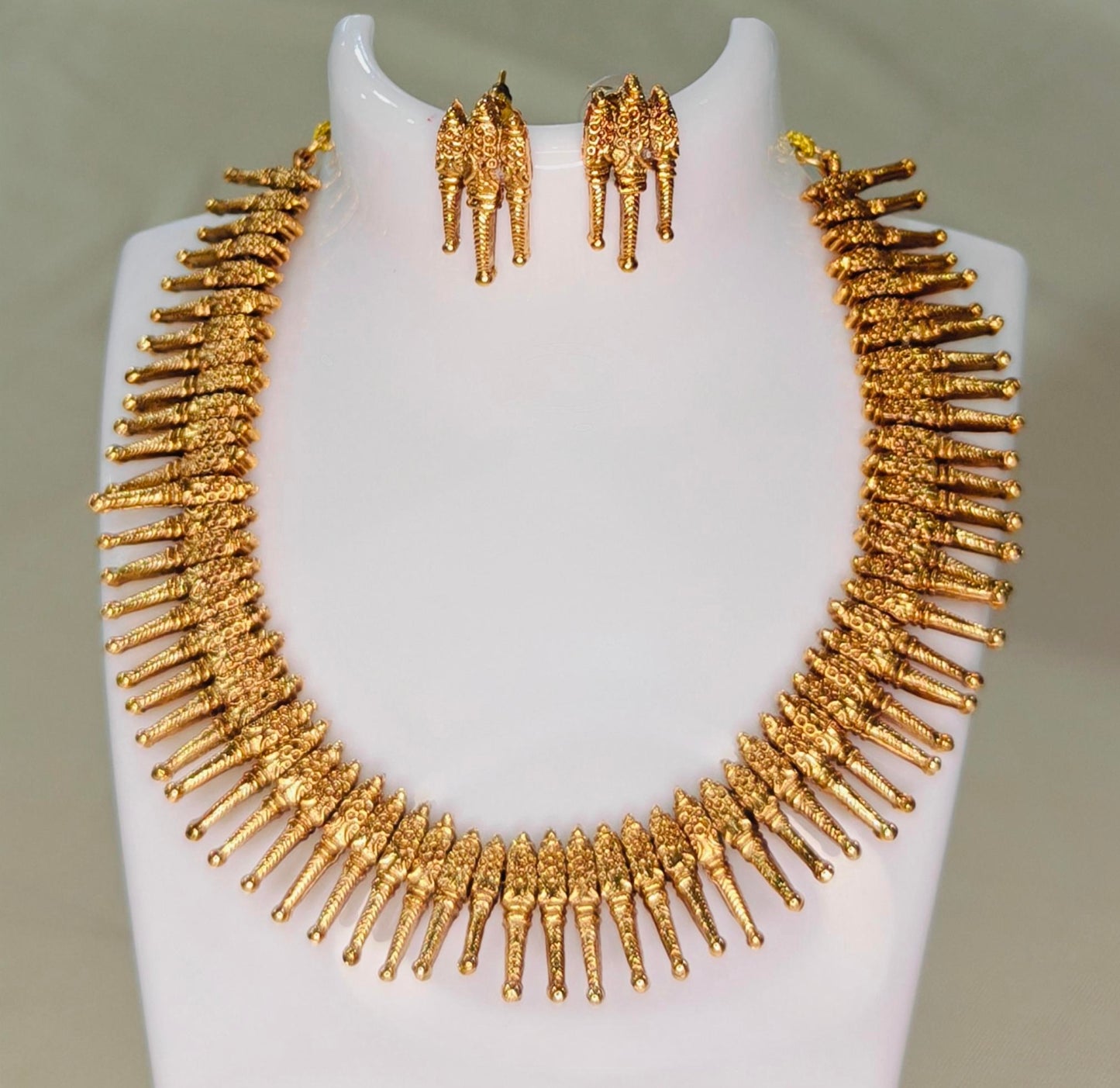 Matte Finish Necklace set