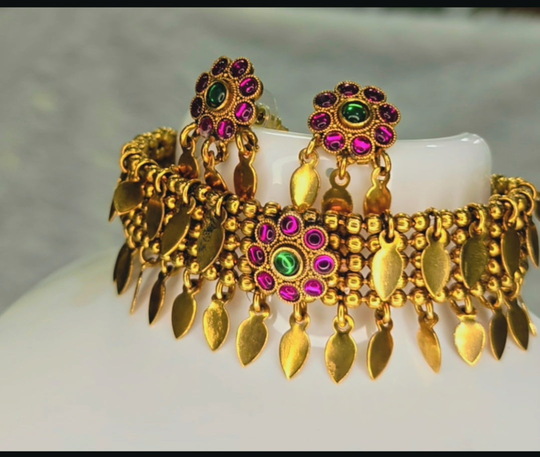 Antique Floral Elakkathali