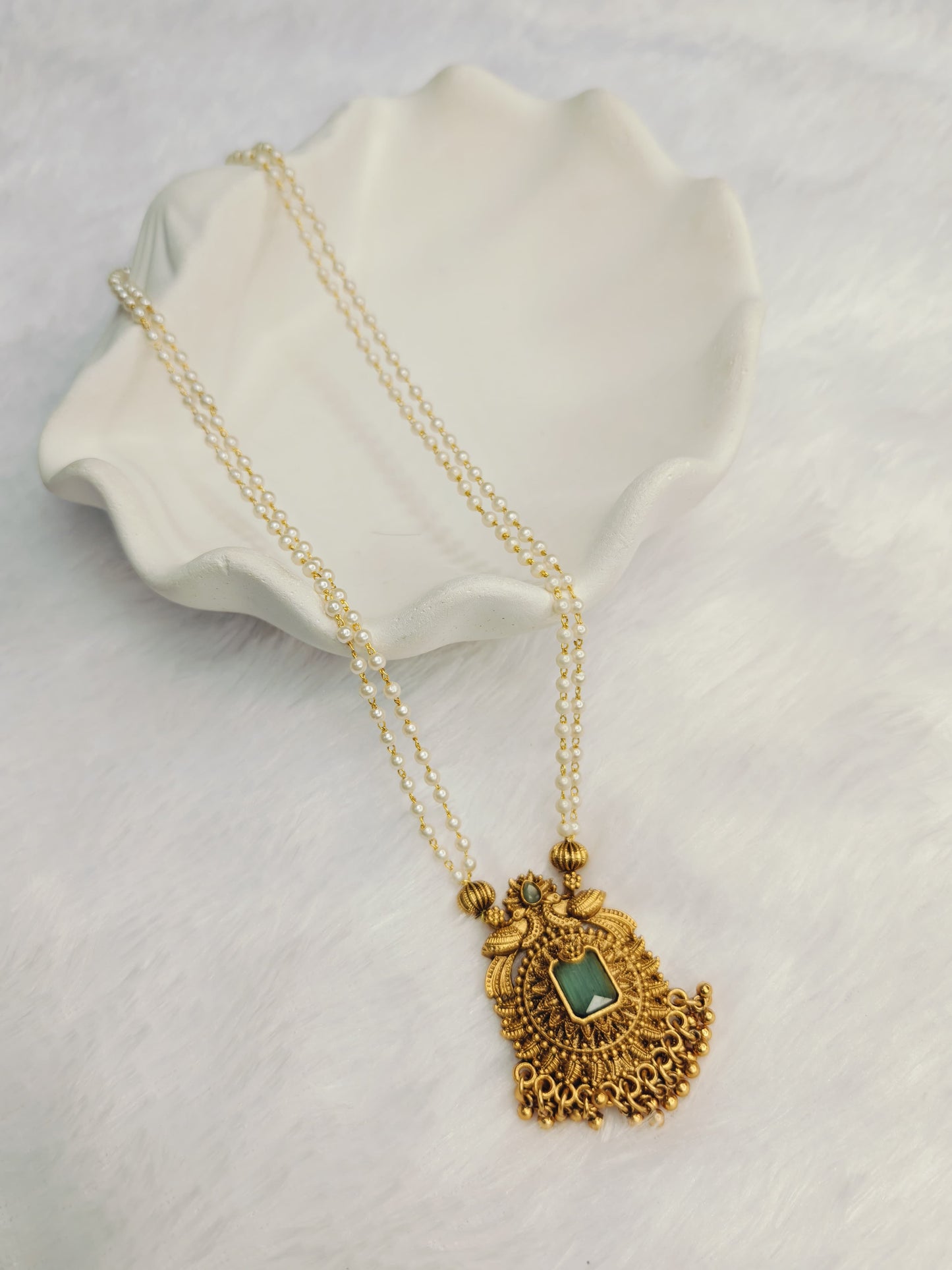 Antique Stone Pendant With Pearl Chain