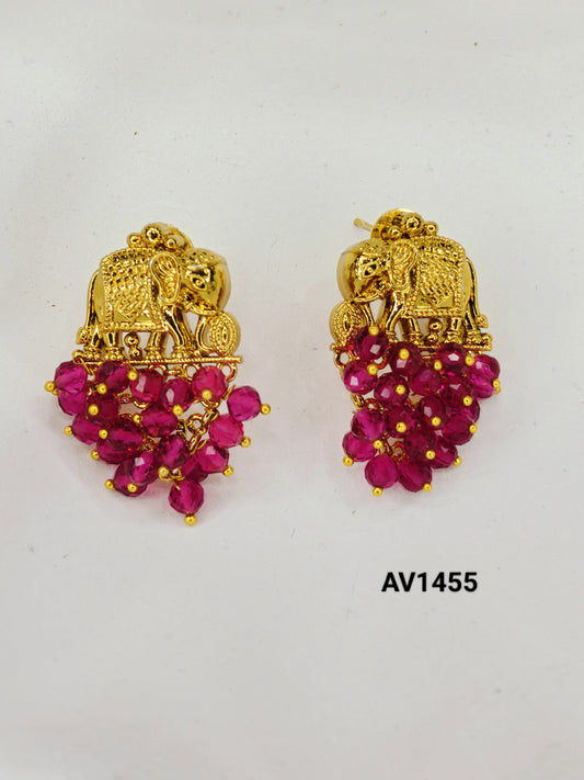 Elephant - Motif Stud Earrings