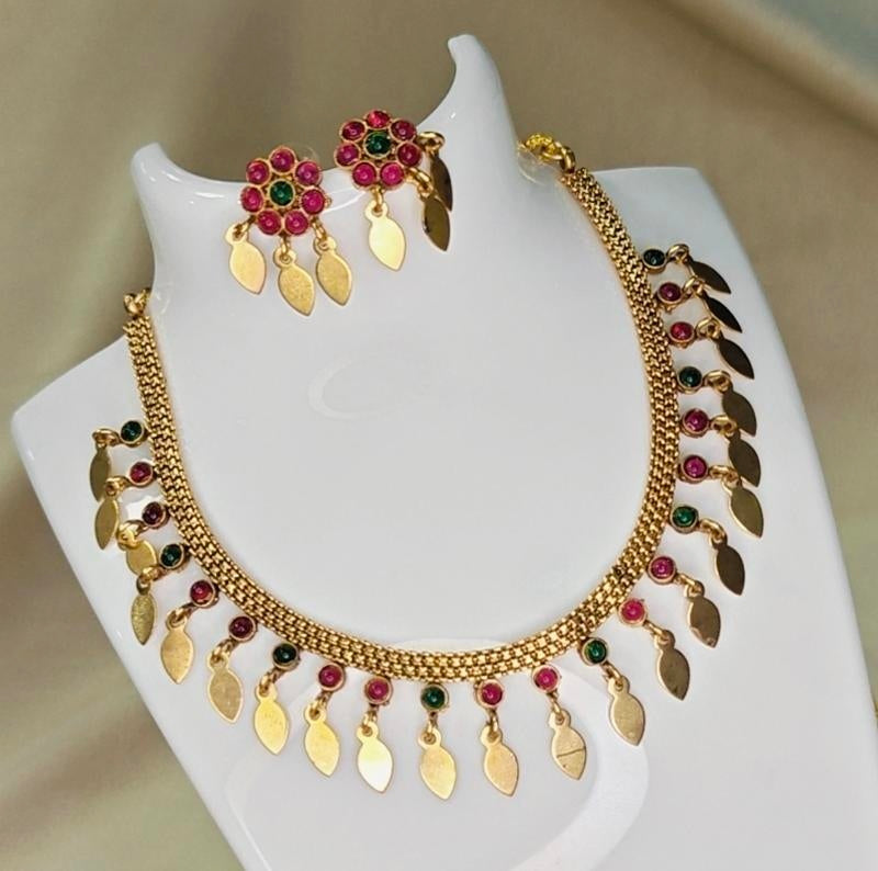Single Line Elakkathali with Red & Green Stones