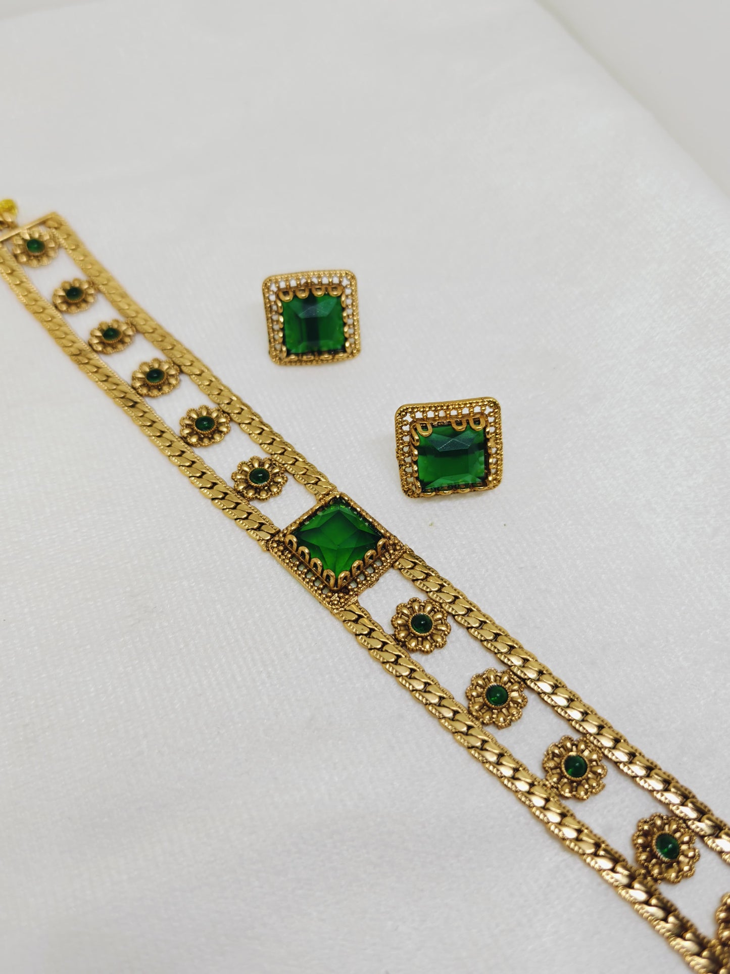 Traditional Floral Onam Choker
