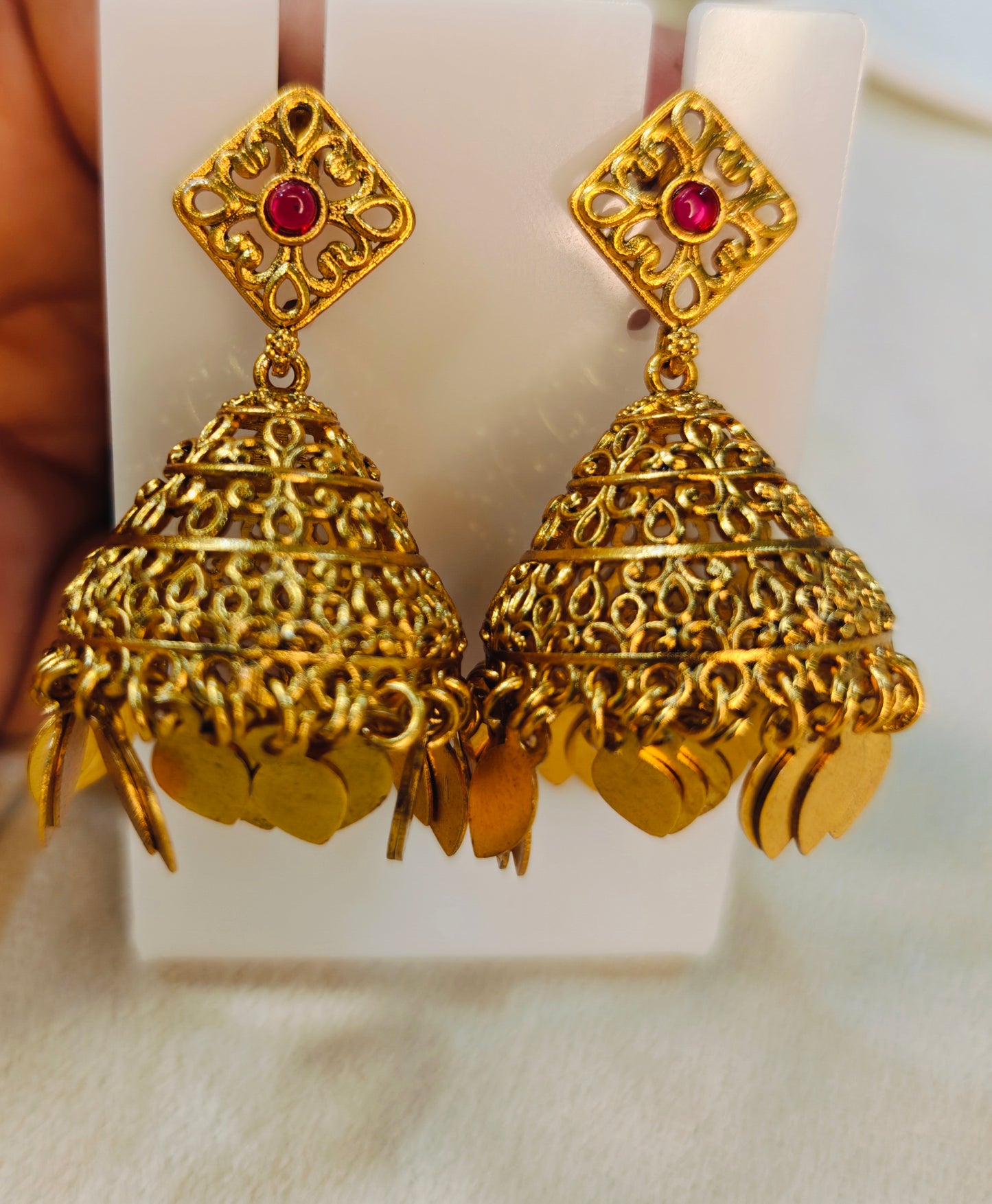 Elakkathali Jhumka